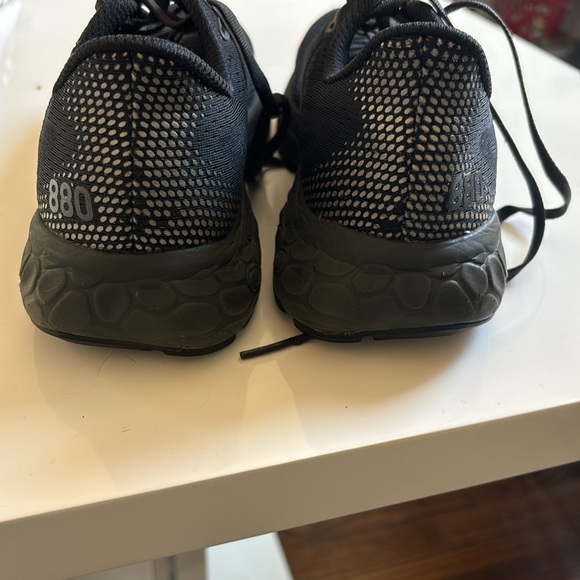 New Balance Women's Fresh Foam X 880 V13 Running Shoe - Picture 6 of 12